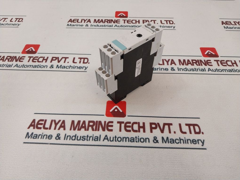 Siemens 3Rp1531-1Aq30 Time Delay Relay 0.5-10 Secs