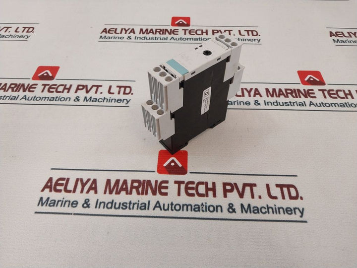 Siemens 3Rp1531-1Aq30 Time Delay Relay 0.5-10 Secs