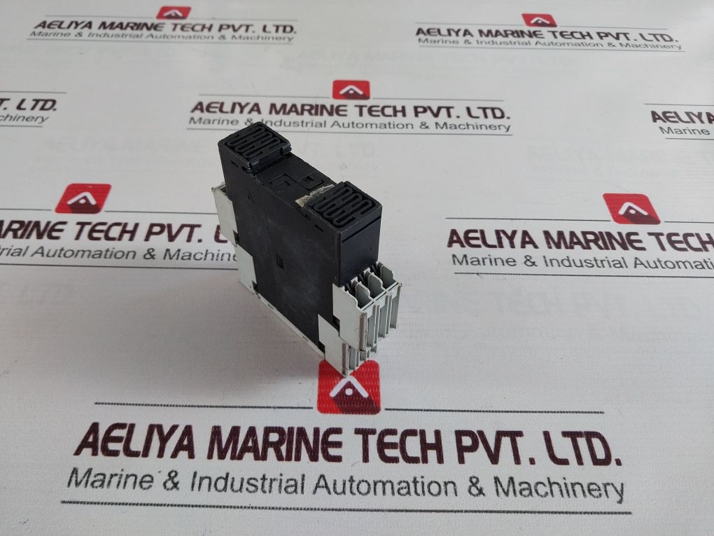 Siemens 3Rp1533-1Ap30 Time Off Delay Relay 5-100S