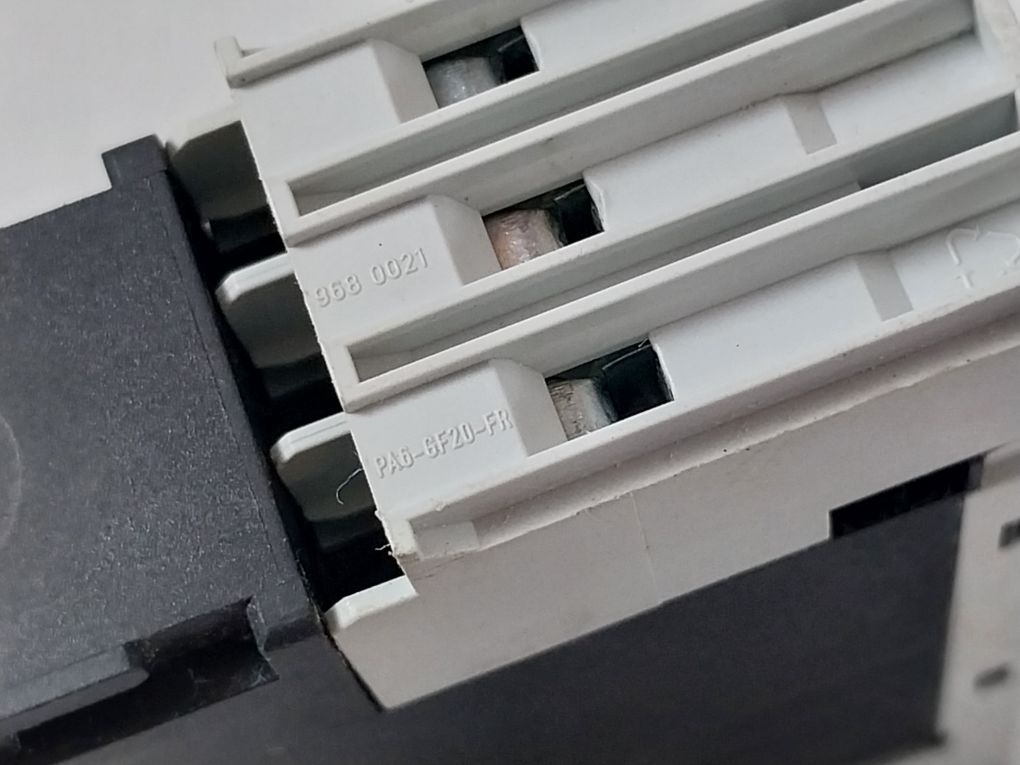 Siemens 3Rp1574-1Np30 Time Relay