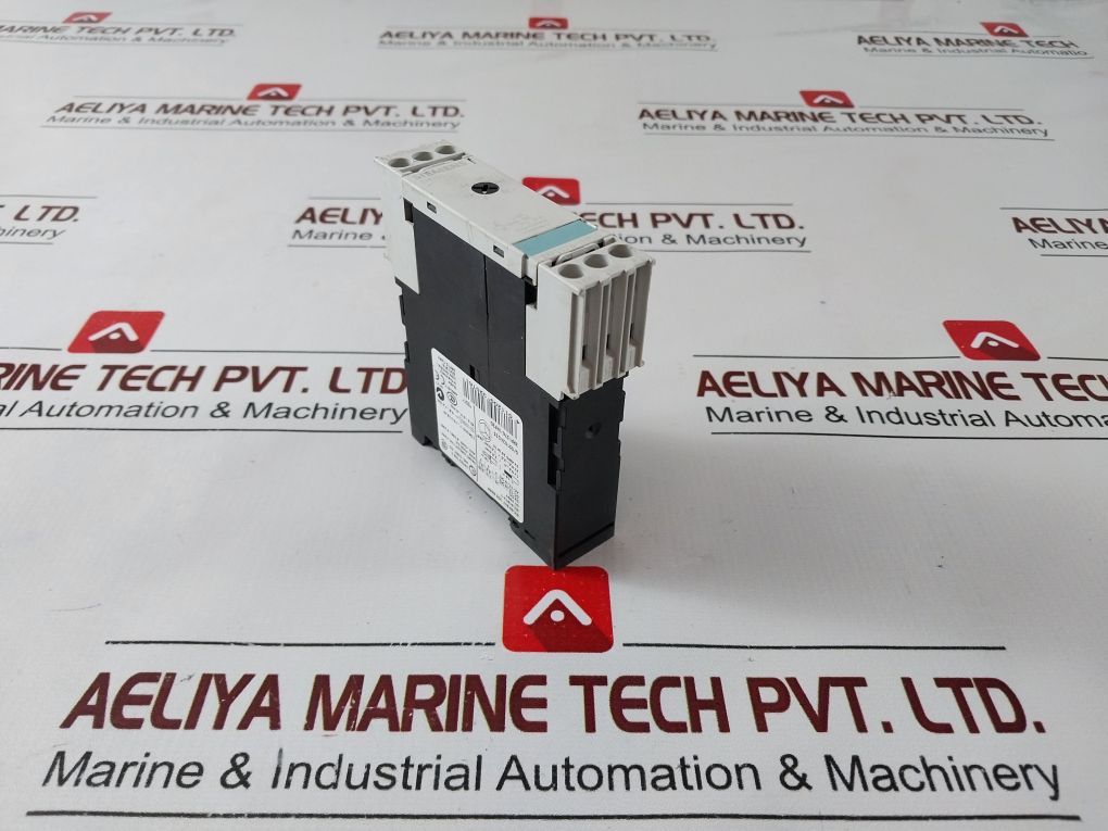 Siemens 3Rp1576-1Np30 Time Relay