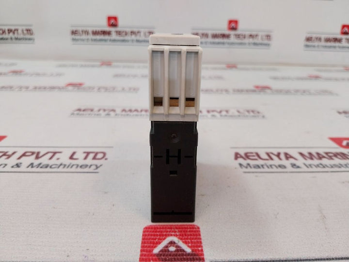 Siemens Simirel 3Rp1576-1Nq30 Time Relay