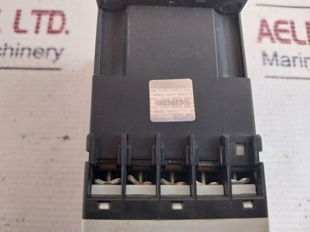Siemens 3Rt1017-1An11 Contactor 220V 60Hz