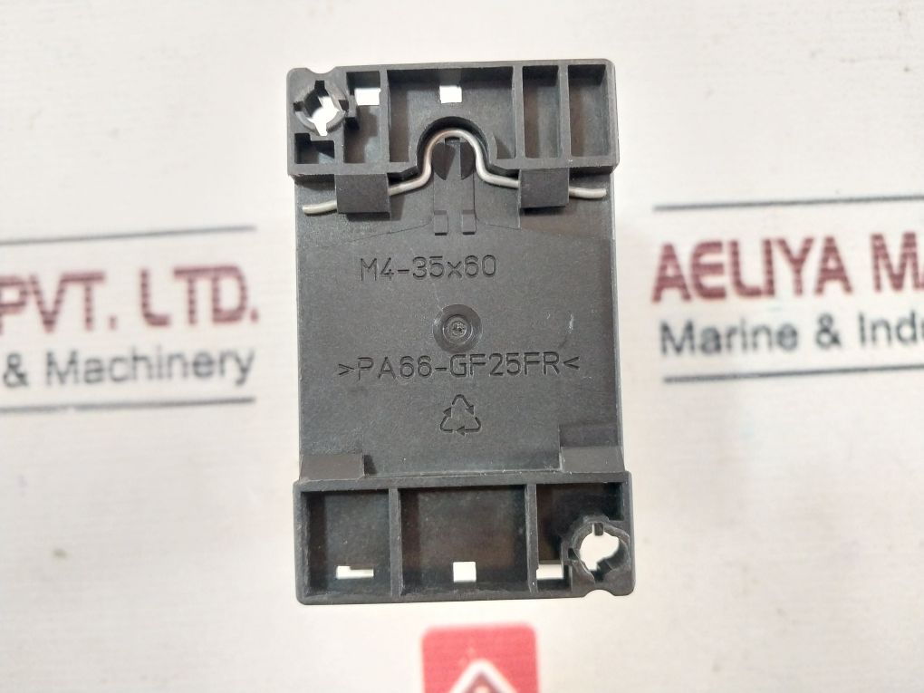 Siemens 3Rt1023-1A..0 Contactor 35A 600V Ac