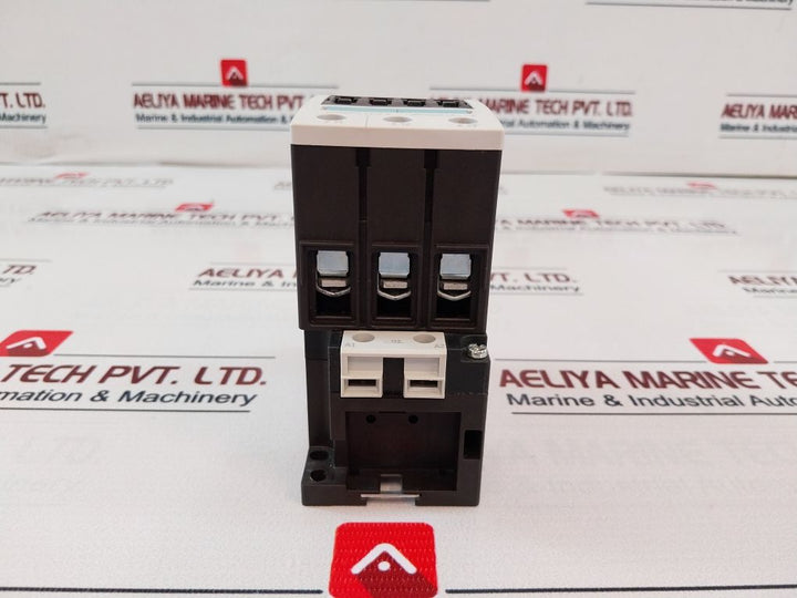 Siemens 3Rt1034-1Ag20 Contactor 110V 50/60Hz G/130304
