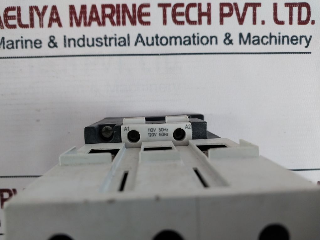 Siemens Sirius 3Rt1 046-1Ak60 Contactor 1000 V