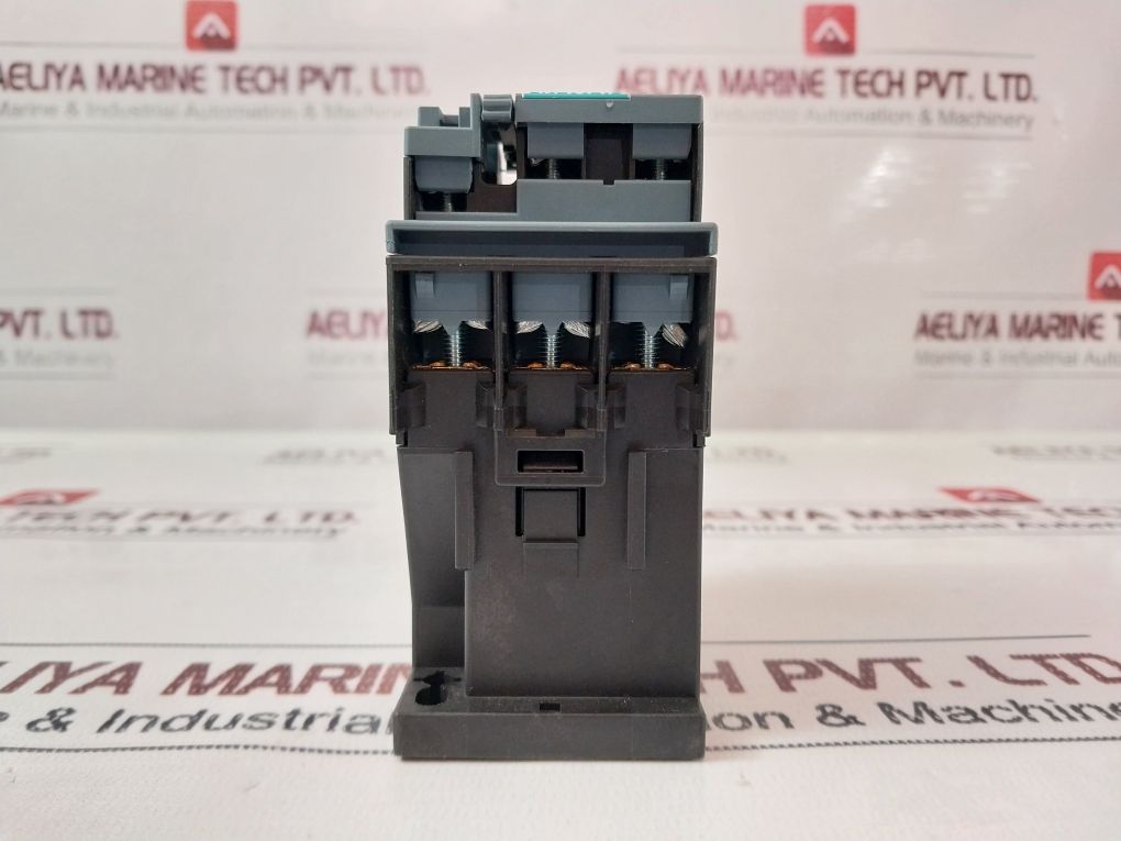 Siemens 3Rt2026-1Al20 Power Contactor 230V 50/60Hz