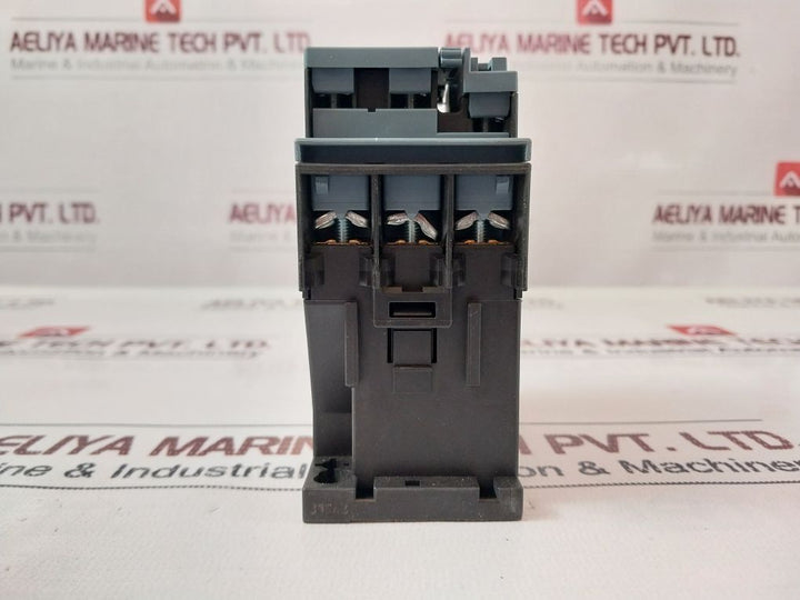 Siemens 3Rt20261Ag20 Contactor 110V 50/60Hz 35A 600 Vac