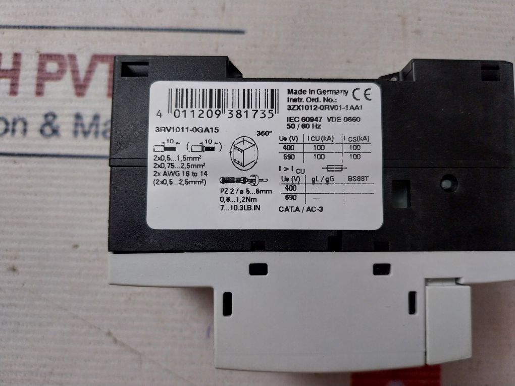 Siemens 3Rv1011-0Ga15 Circuit Breaker