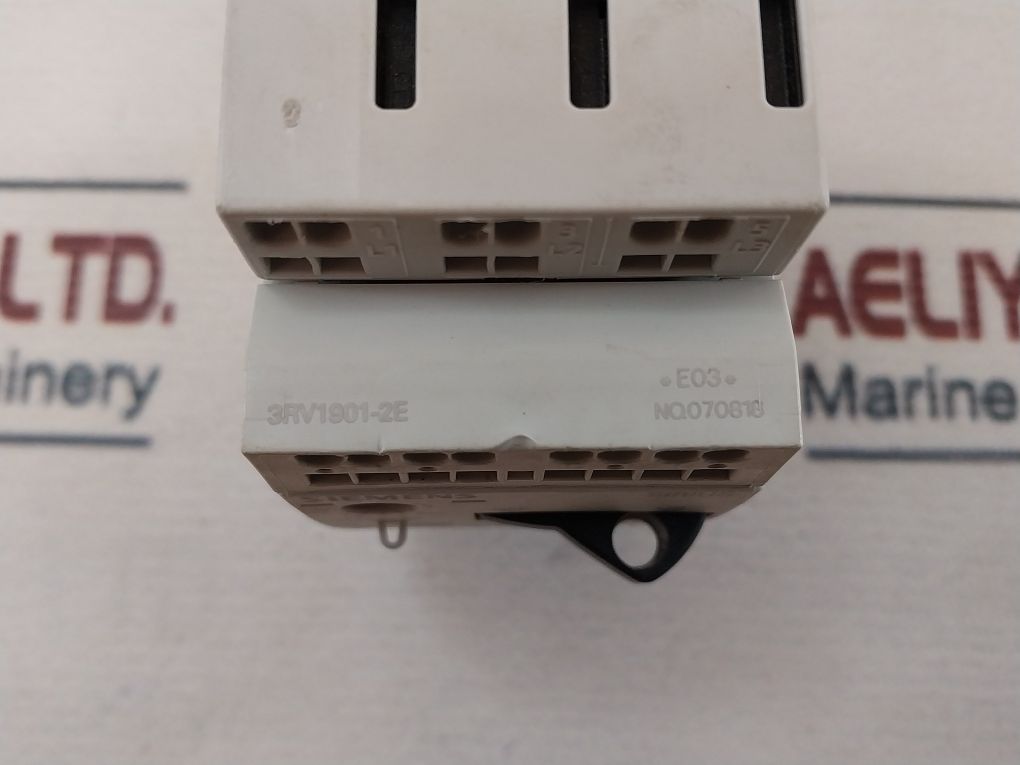 Siemens 3Rv1011-0Ha25 Circuit Breaker