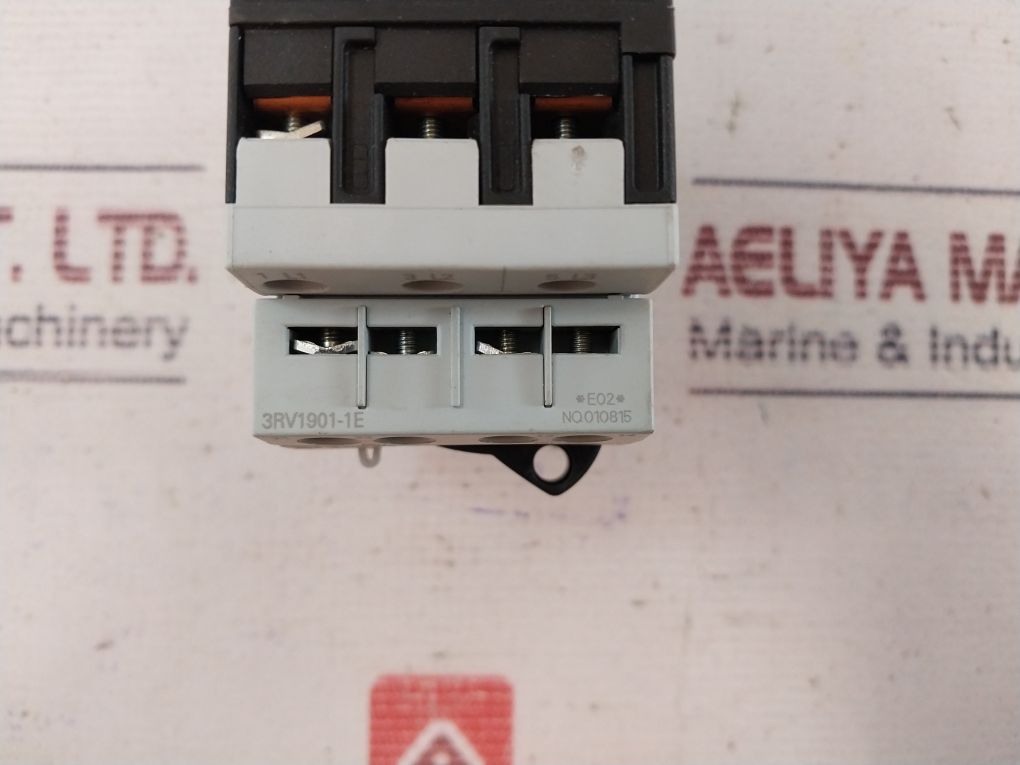 Siemens 3Rv1011-1Aa15 Circuit Breaker