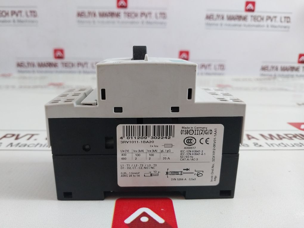 Siemens 3Rv1011-1Ba20 Circuit Breaker/Switch 3Zx1012-0Rv01-1Aa1