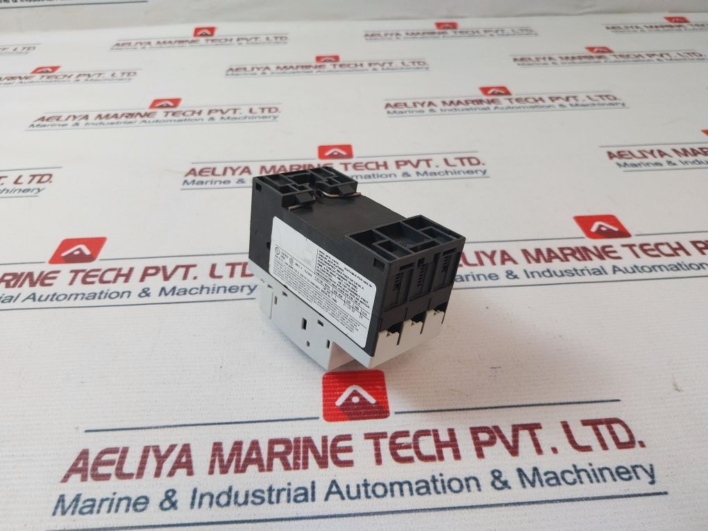Siemens 3Rv1011-1Ea10 Circuit Breaker 2.8-4A