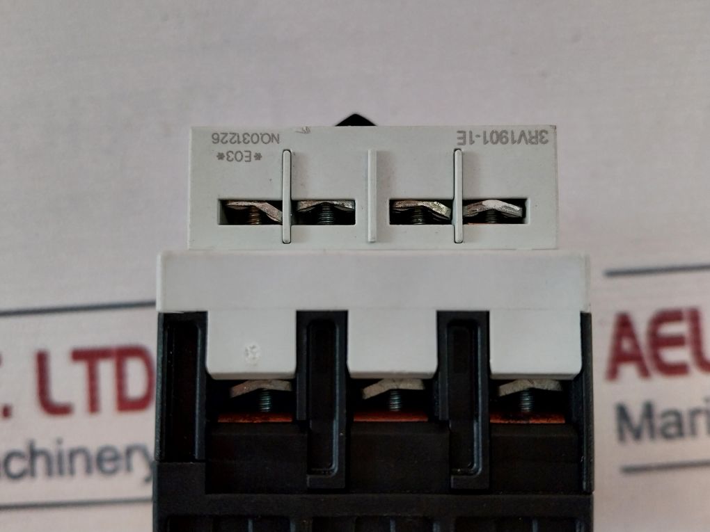 Siemens 3Rv1011-1Ja15 Sirius Motor Protection Circuit Breaker 130A