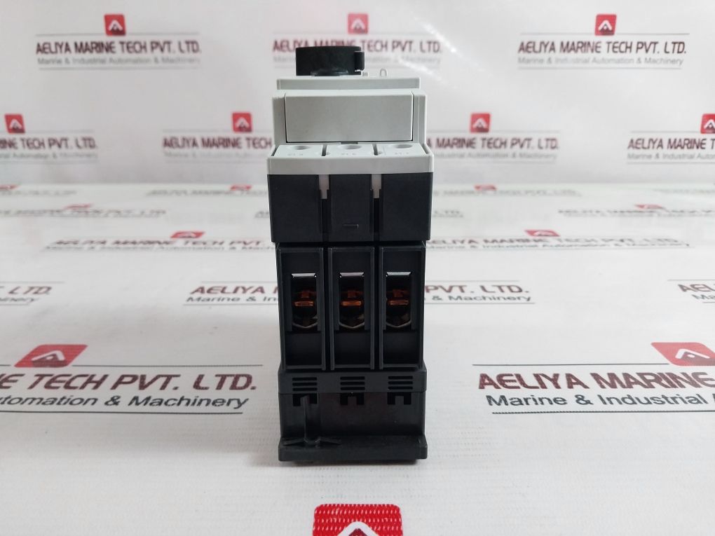 Siemens 3Rv1031-4Ea10 Circuit Breaker 600V