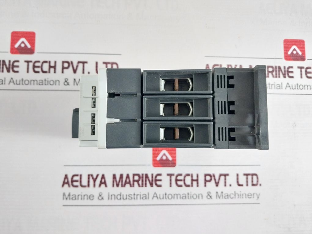 Siemens 3Rv1031-4Fa10, 3 Pole Circuit Breaker