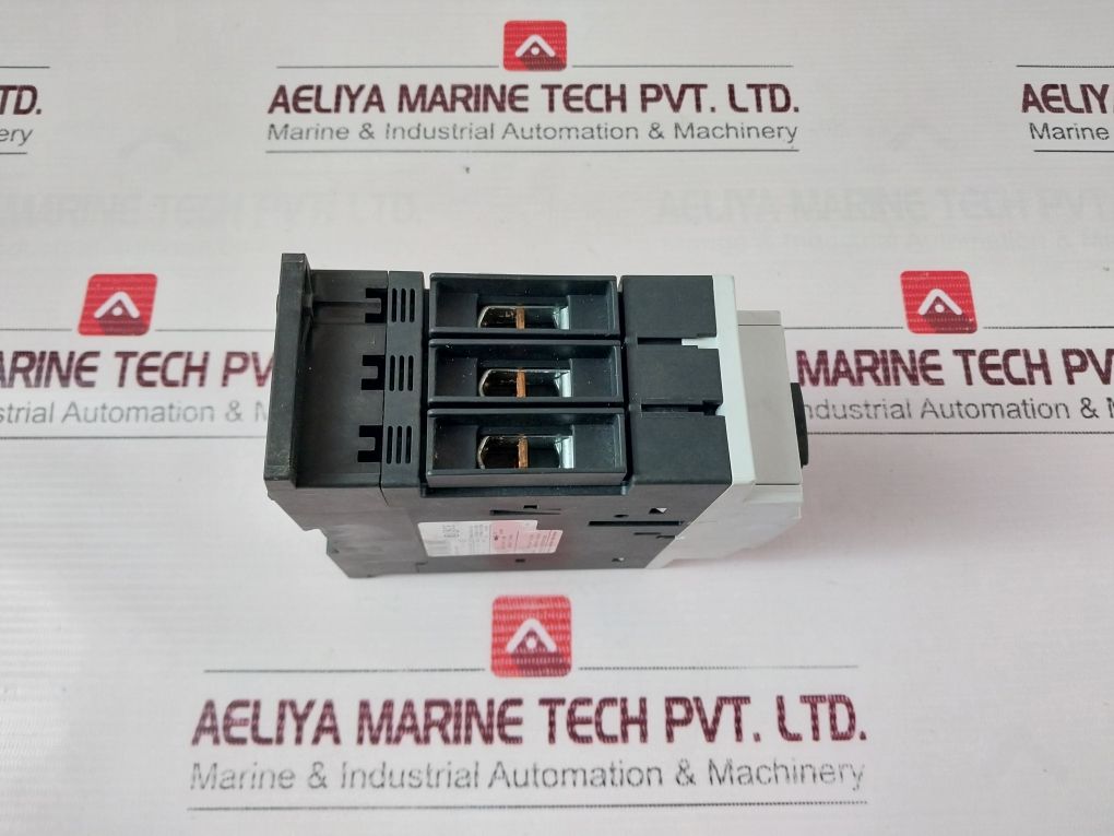 Siemens 3Rv1031-4Ha10 Circuit Breaker 650A 600V