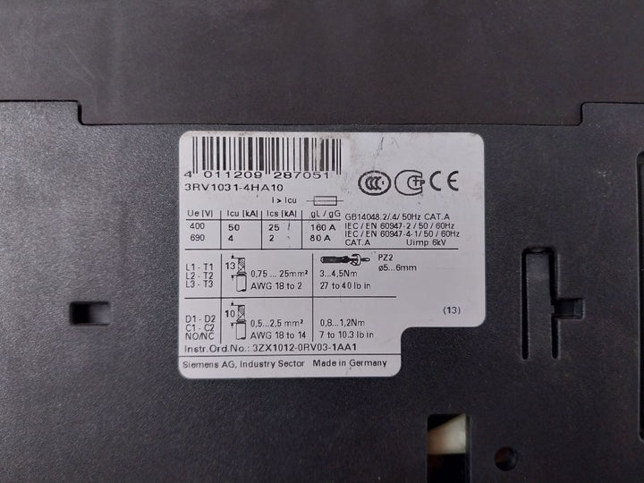 Siemens 3Rv1031-4Ha10 Circuit Breaker 650A 600V