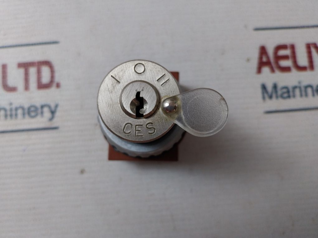 Siemens 3Sb11 20-4Pb20 Ces Lock Key Operator