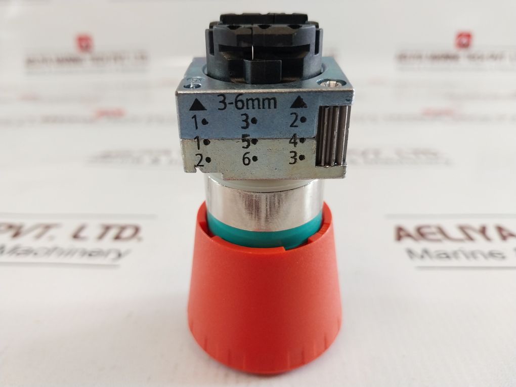 Siemens 3Sb3400-0C Contact Block With Push Button