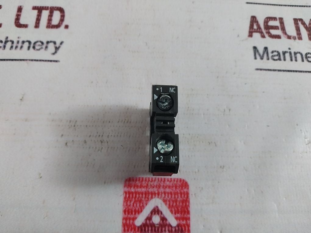 Siemens 3Sb3400-0K Contact Block 600V~A600