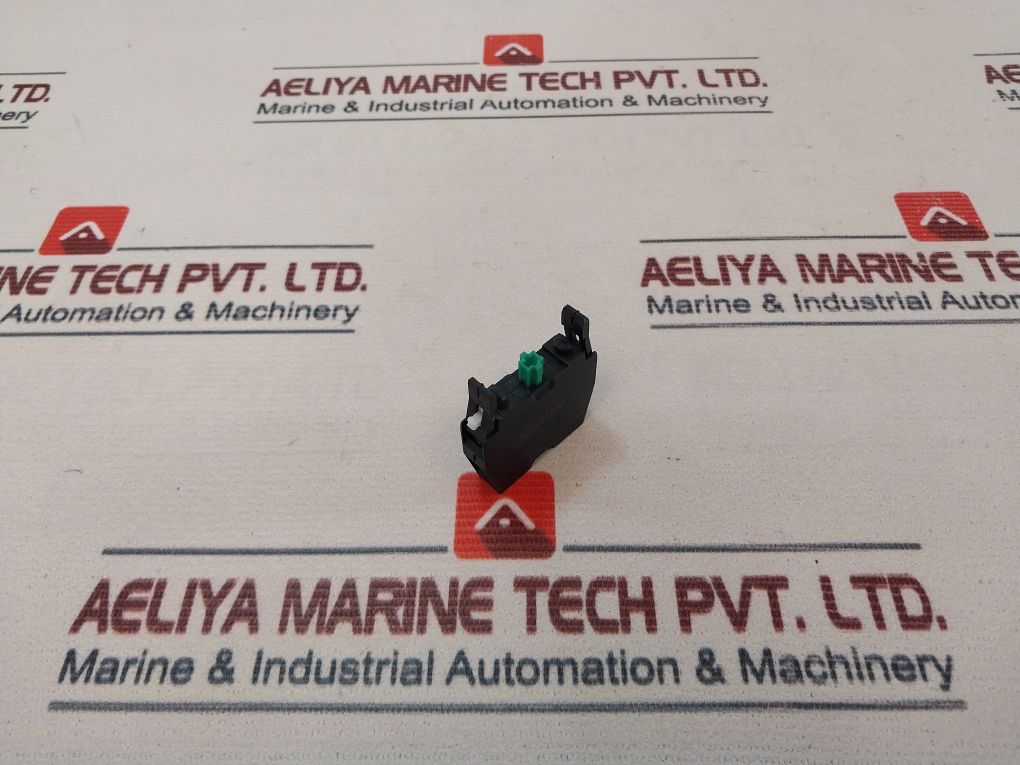 Siemens 3Sb5400-0E Contact Block 10A 690V~