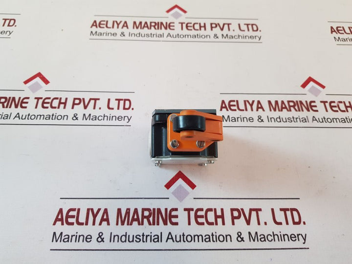 Siemens 3Se2 100-1E Position Switch Roller Lever