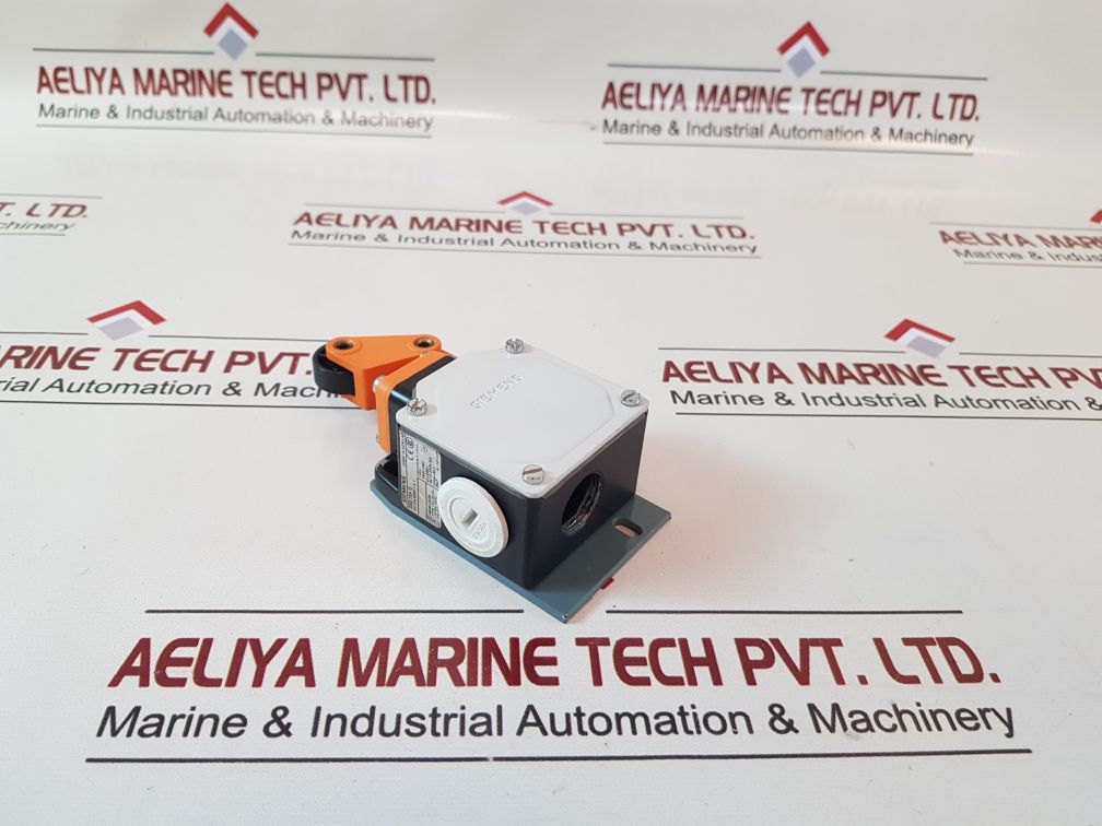 Siemens 3Se2 100-1E Position Switch Roller Lever