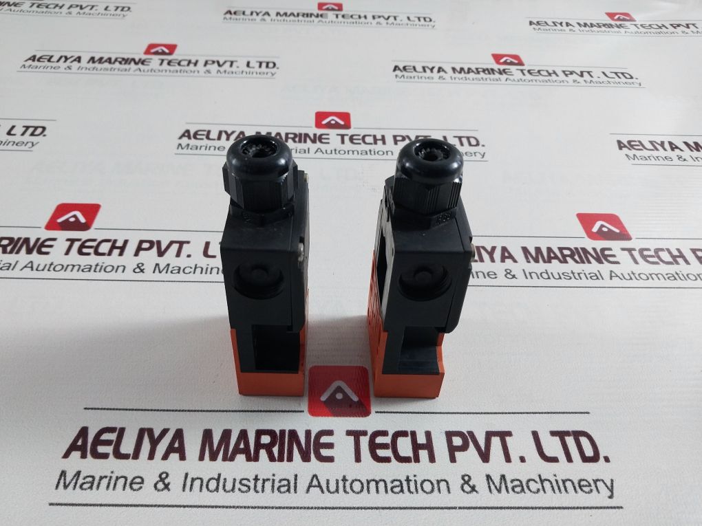 Siemens 3Se2 243-0Xx40
