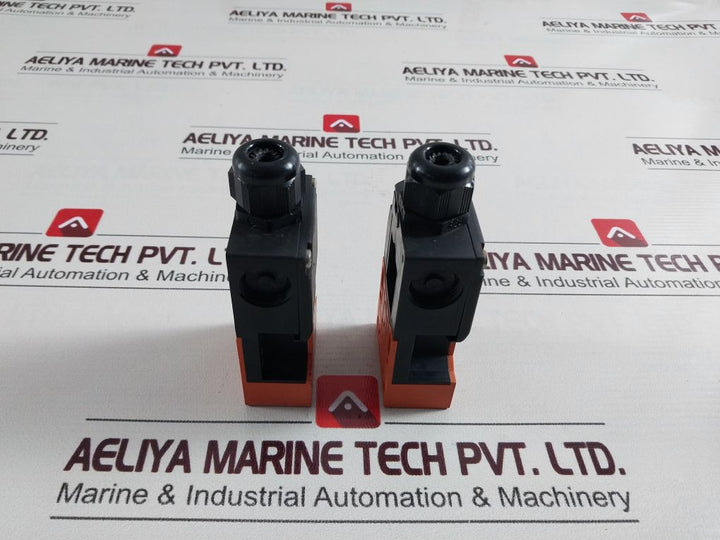 Siemens 3Se2 243-0Xx40
