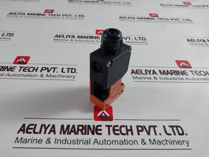 Siemens 3Se2 243-0Xx40 Position Switch