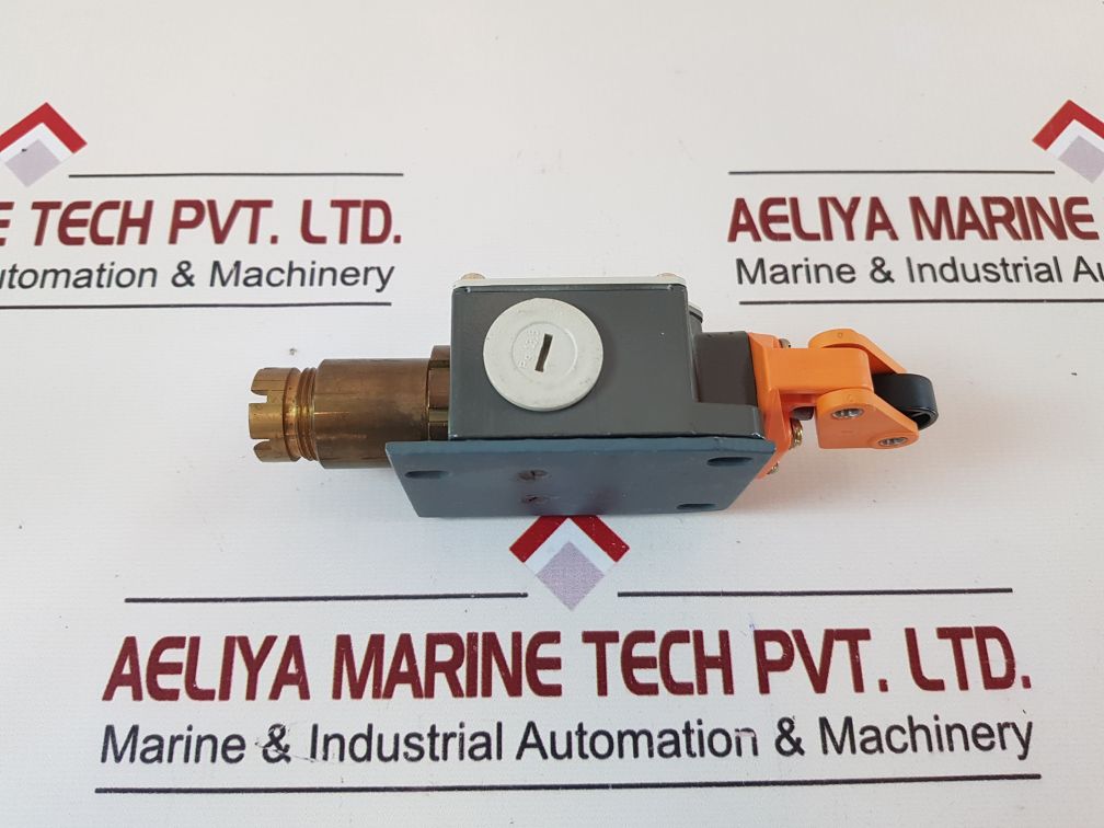 Siemens 3Se3 100-1E Limit/Position Switch 624167