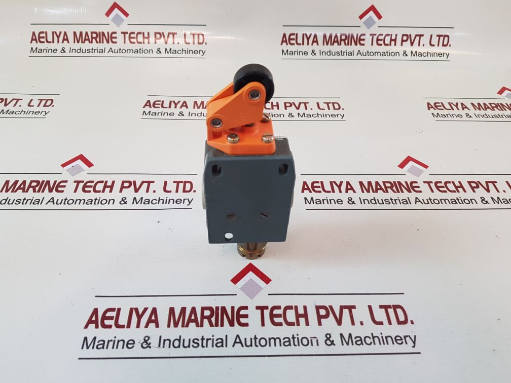 Siemens 3Se3 100-1E Limit/Position Switch 624167