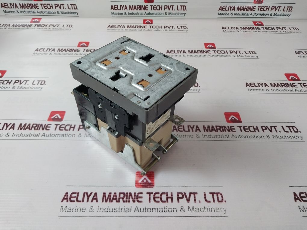 Siemens 3Tc48 17-0B 2 Pole Dc Contactor 600 Vdc Iec 158