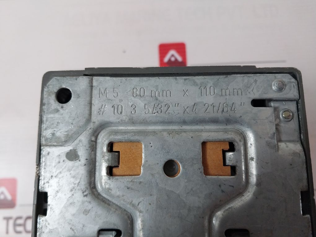 Siemens 3Tc48 17-0B 2 Pole Dc Contactor 600 Vdc Iec 158