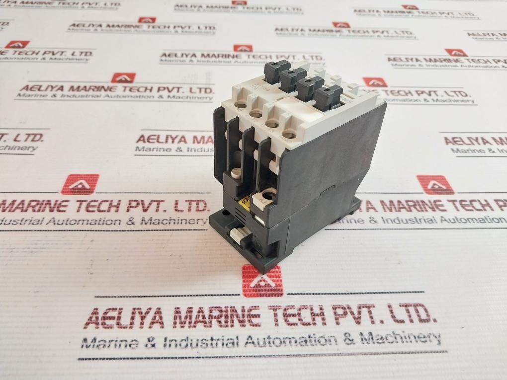 Siemens 3Tf30 10-0A Air Break (Power) Contactor 132V 50-60Hz