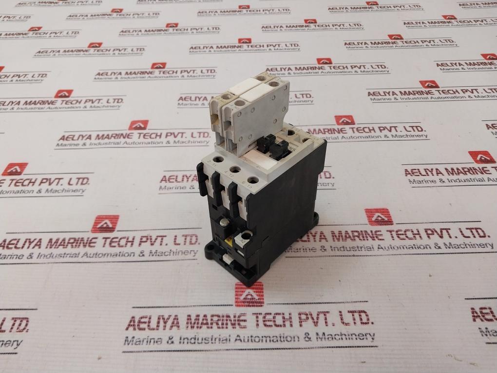 Siemens 3Tf32 00-0A Air Break (Power) Contactor W/ 3Tx4001-2A Contact Block