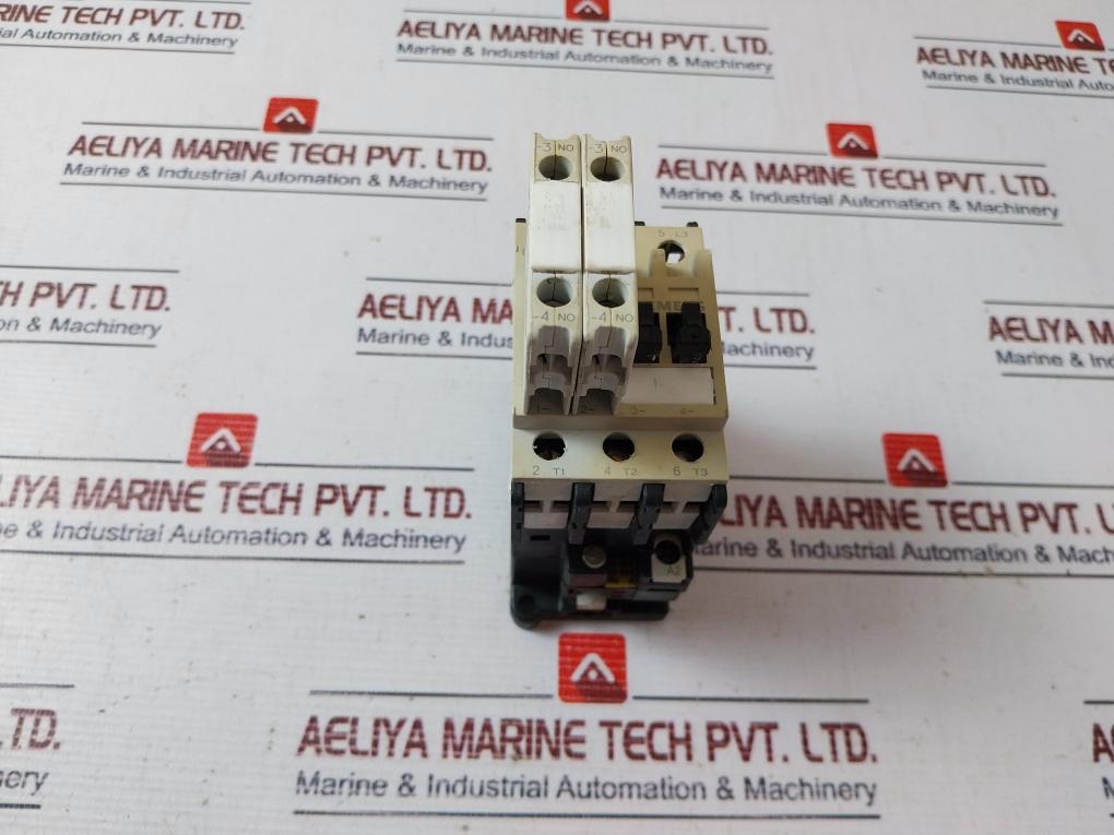 Siemens 3Tf32 00-0A Air Break (Power) Contactor W/ 3Tx4010-2A Contact Block