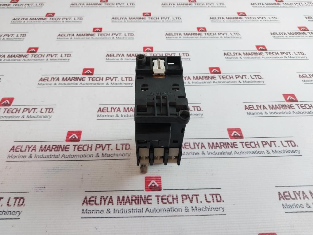 Siemens 3Tf33 00-0A Air Break (Power) Contactor W/ 3Tx4010-2A Contact Block