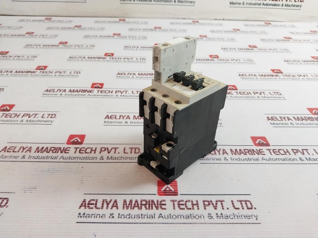 Siemens 3Tf33 00-0A Air Break (Power) Contactor W/ 3Tx4010-2A Contact Block