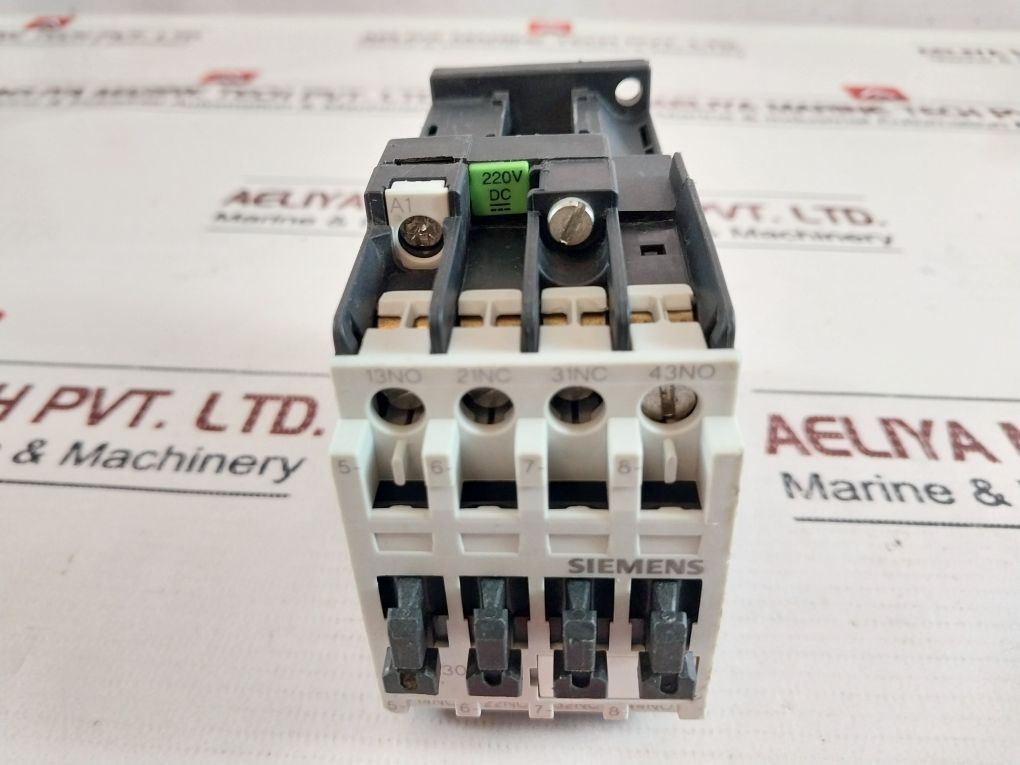 Siemens 3Th30 22-0B Air Break (Aux) Contactor Relay 220V Dc