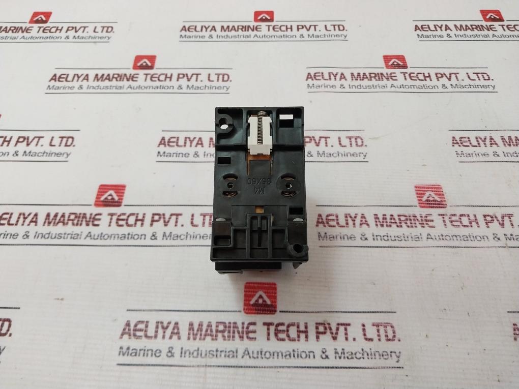 Siemens 3Th30 31-0A Air Break (Aux) Contactor Relay 132V 50-60Hz