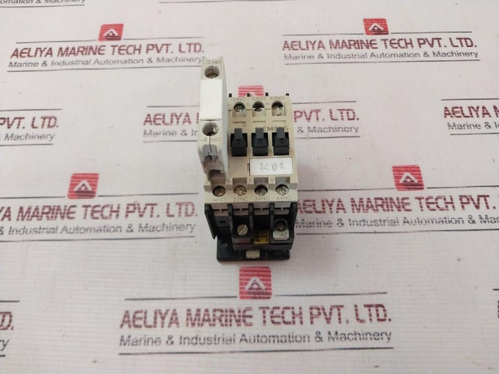 Siemens 3Th30 31-0A Air Break (Aux) Contactor Relay 132V 50-60Hz hh