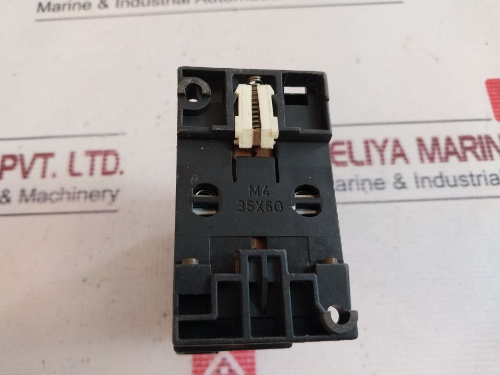 Siemens 3Th82 44-0A Air Break (Aux) Contactor Relay