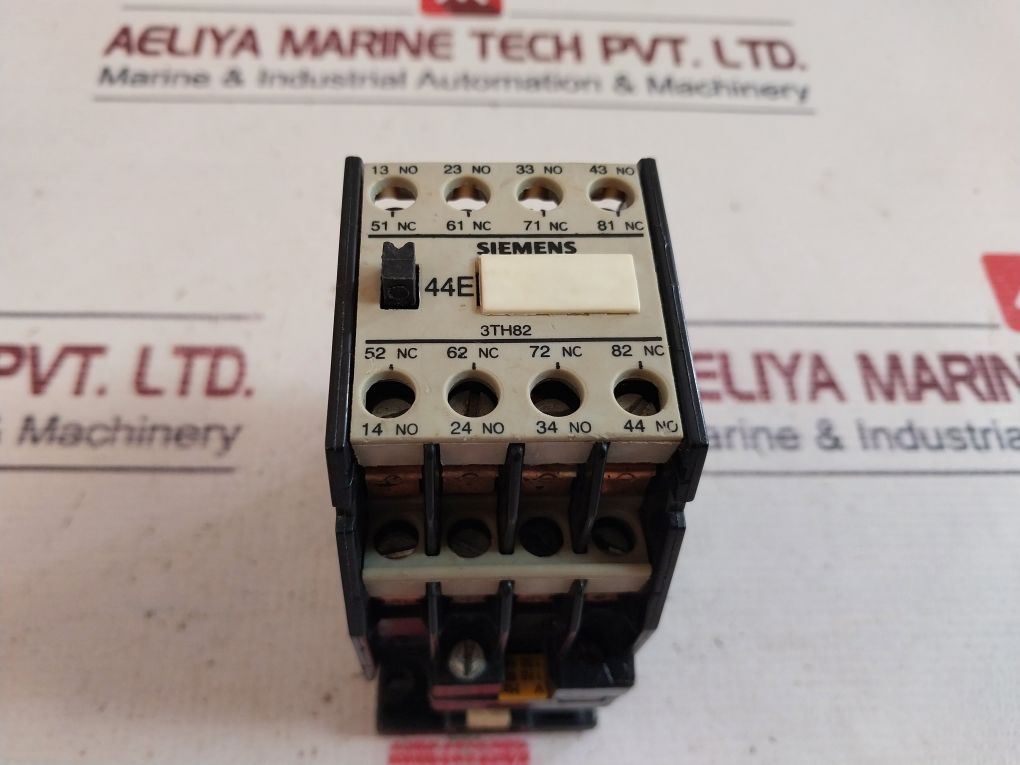 Siemens 3Th82 44-0A Air Break (Aux) Contactor Relay