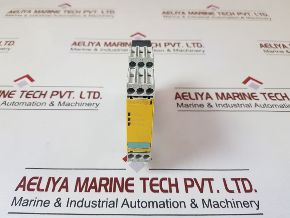 Siemens 3Tk2821-1Cb30 Safety Relay