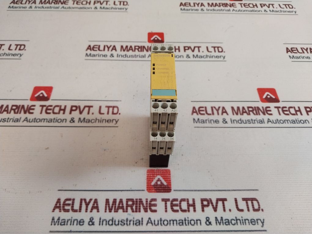 Siemens 3Tk2821-1Cb30 Safety Relay 24V AcDc
