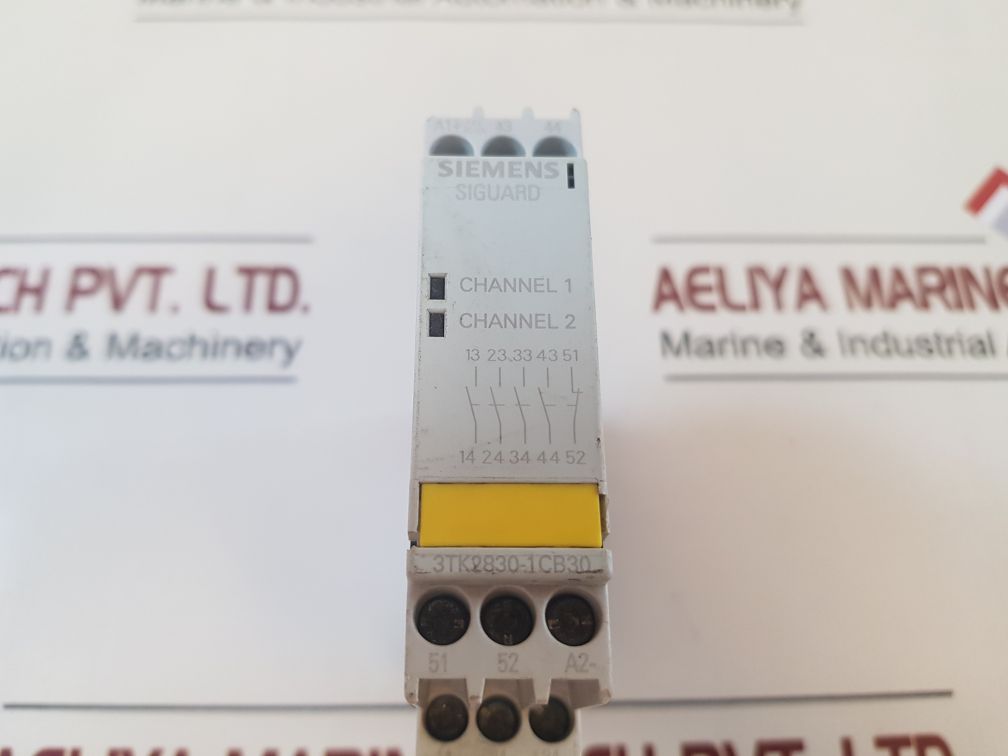 Siemens 3Tk2830-1Cb30 Safety Relay
