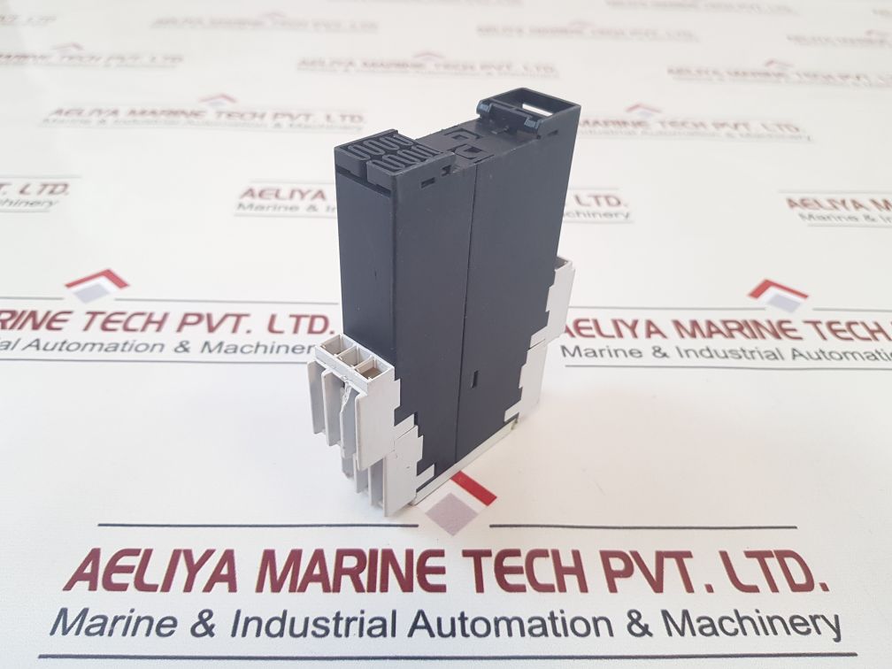 Siemens 3Tk2830-1Cb30 Safety Relay