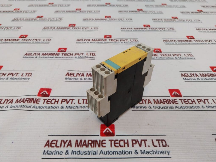 Siemens 3Tk2840-1Bb40 Safety Relay 500V 24V